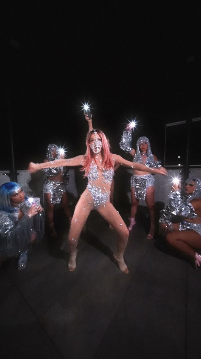 Signature Dancers